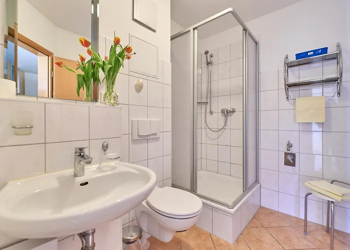 57 2, Lindenweg 1 B * Karlshagen